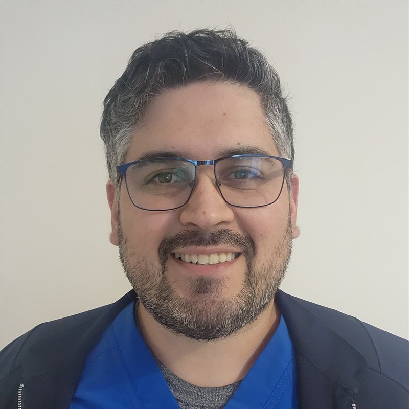 Francisco Gómez Bravo, odontólogo en La Plata